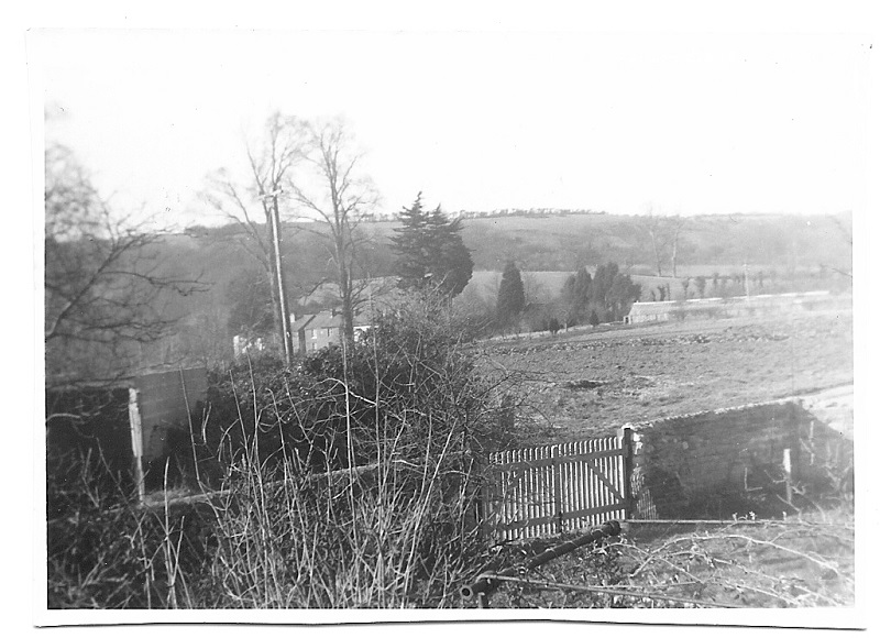 MP1129 The School House Brading 1958