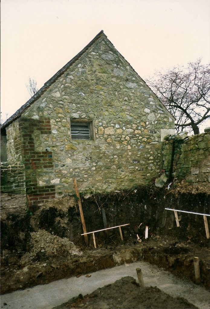 MP1055 footings for church hall